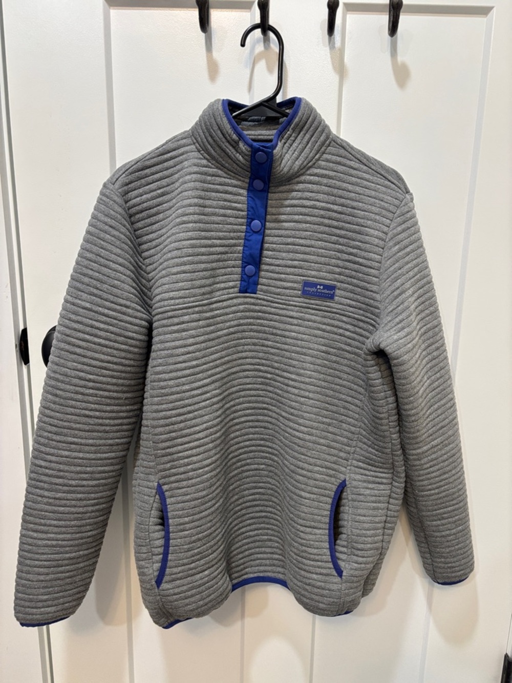 Ladies Simply Southern Gray Quilted Pullover with Blue Trim Size Medium